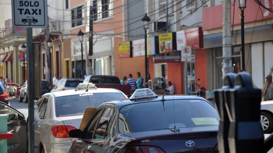 En Santiago: Balean y dan por muerto a un taxista para despojarlo de su auto