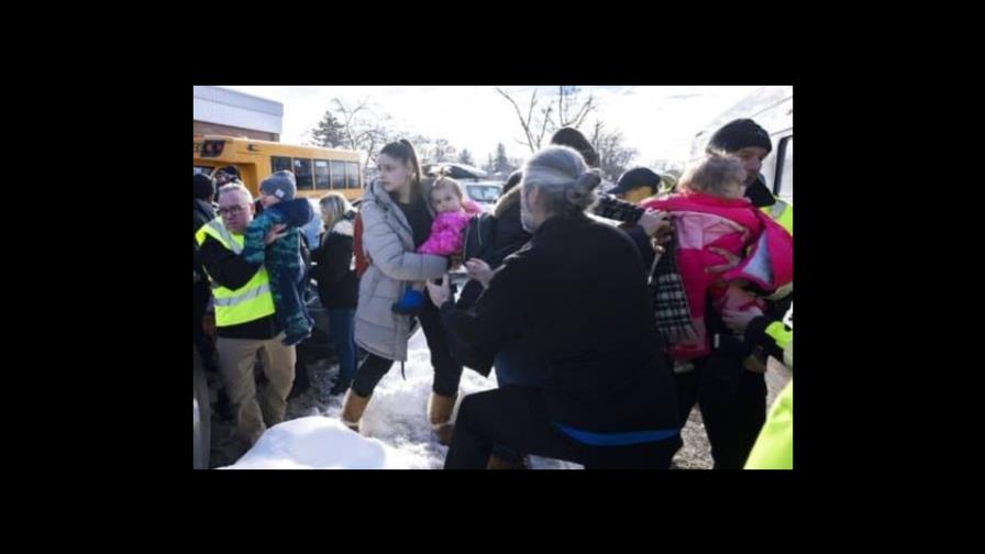 Un autobús en Canadá choca contra una guardería y deja dos niños muertos Un autobús en Canadá choca contra una guardería y deja dos niños muertos