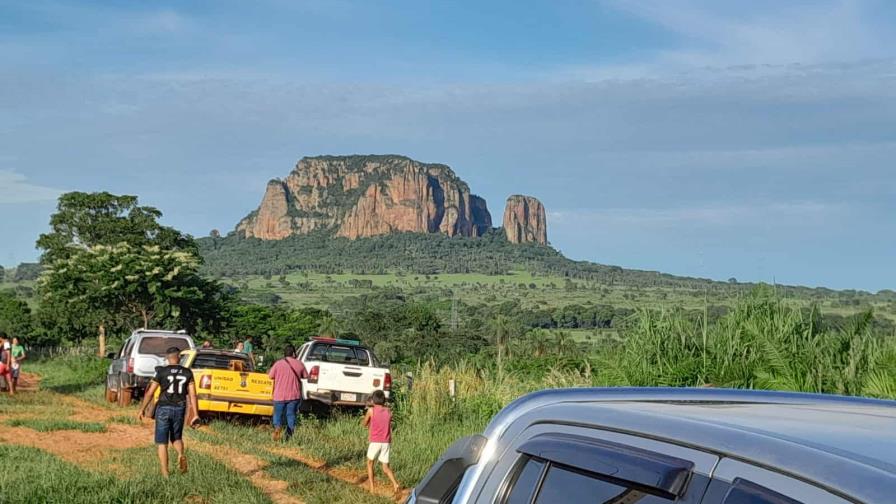 Dos fallecidos al caer helicóptero en zona paraguaya fronteriza con Brasil