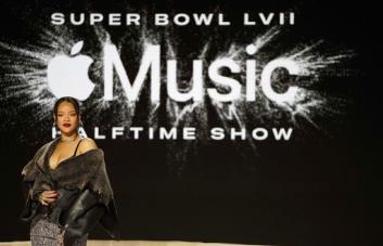 Rihanna promete espectáculo de Super Bowl lleno de música