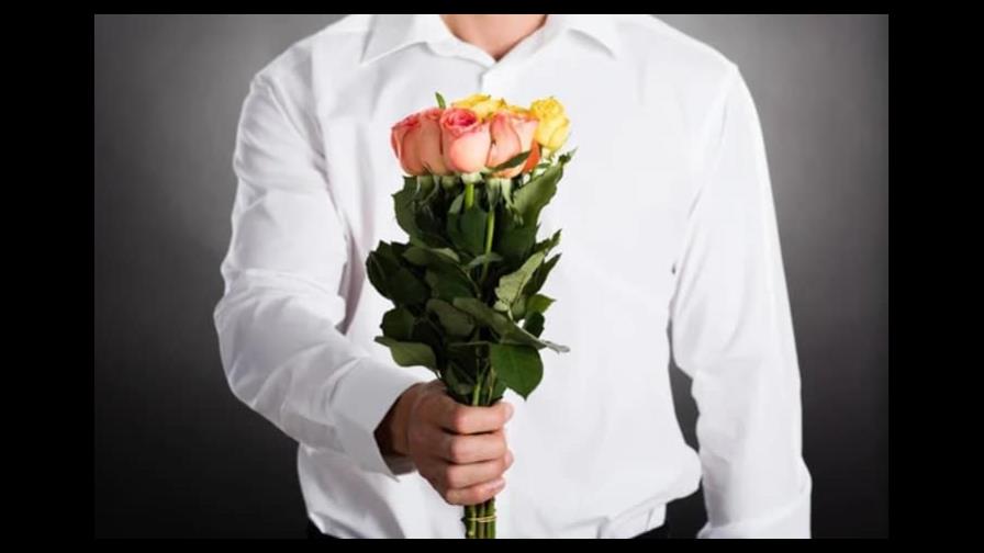 De dónde viene la costumbre de regalar rosas