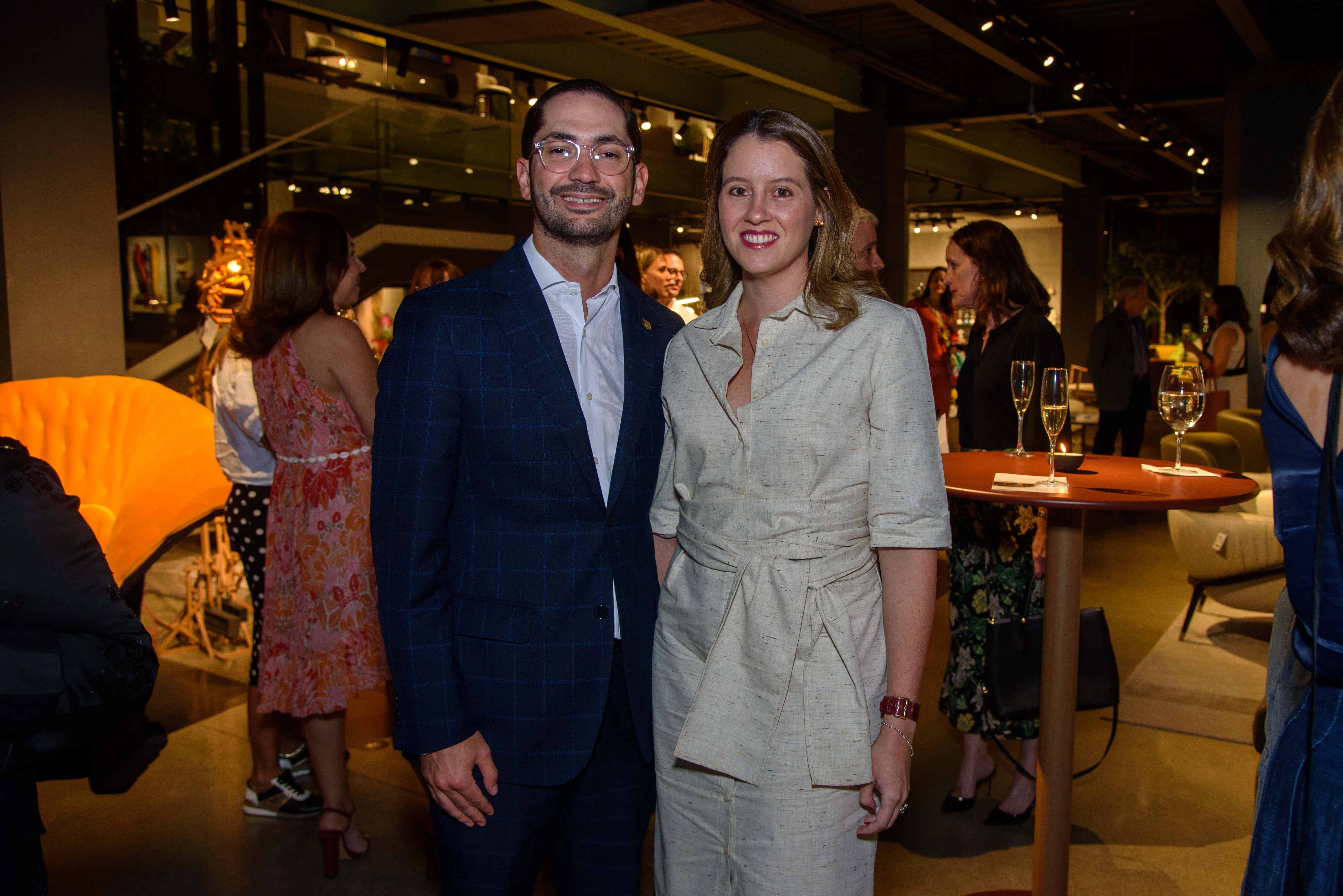 Joel González y Natalia Lama.