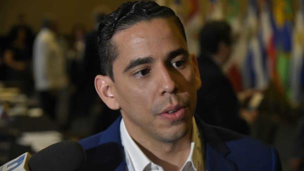 Gerente general del CNSS invita al Colegio Médico a continuar con el diálogo