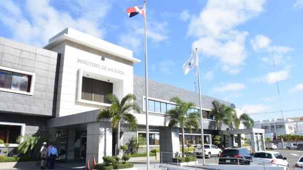 LatinFinance reconoce el manejo de deuda del gobierno dominicano