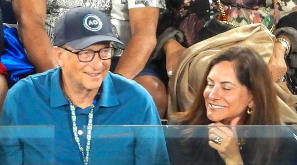 Bill Gates tiene una relación con Paula Hurd, viuda del CEO de Oracle