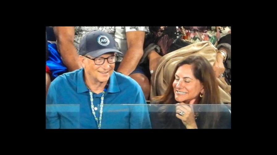 Bill Gates tiene una relación con Paula Hurd, viuda del CEO de Oracle Bill Gates tiene una relación con Paula Hurd, viuda del CEO de Oracle