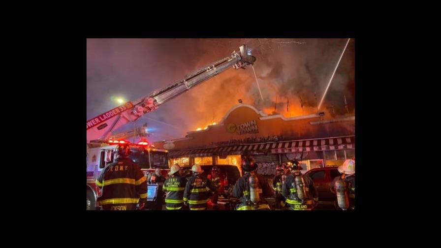 Incendio en un supermercado dominicano en El Bronx deja cuatro heridos