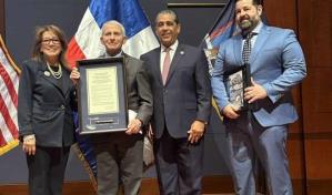 Dominicanos entregan reconocimiento oficial del Congreso EE.UU. al doctor Anthony Fauci