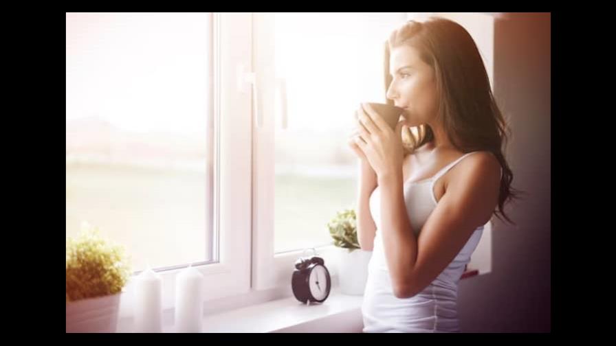 Por qué no es saludable desayunar solo una taza de café