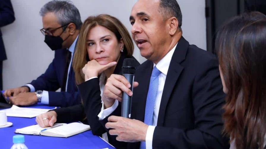 Retirarán cables aéreos en desuso de empresas de telecomunicaciones Retirarán cables aéreos en desuso de empresas de telecomunicaciones