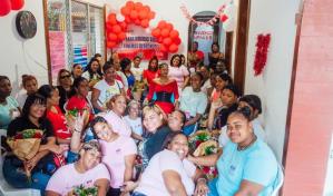 Tokischa realiza encuentro con trabajadoras sexuales del país