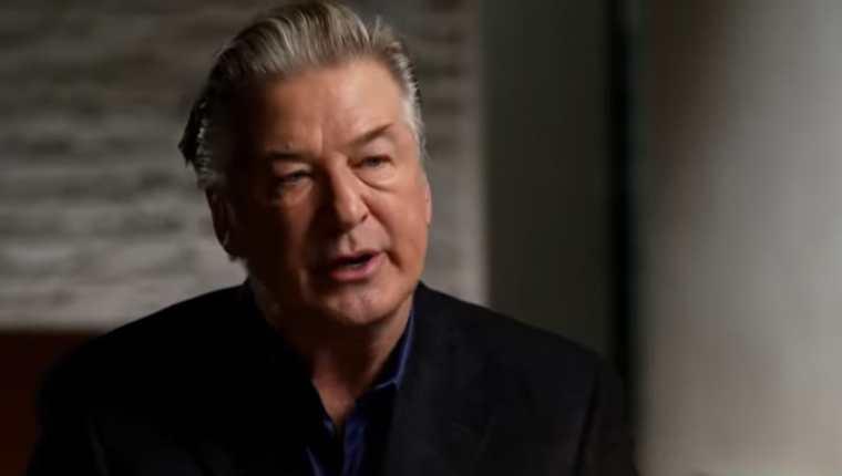 Alec Baldwin pide que se rebaje su posible pena de cárcel por error legal básico