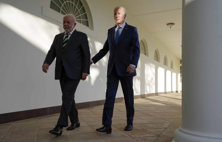 Lula dice a Biden que es necesario poner fin a la guerra en Ucrania