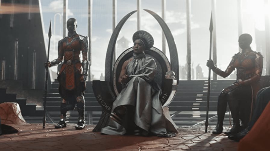 Francia critica filme de Black Panther por representación falsa de su ejército