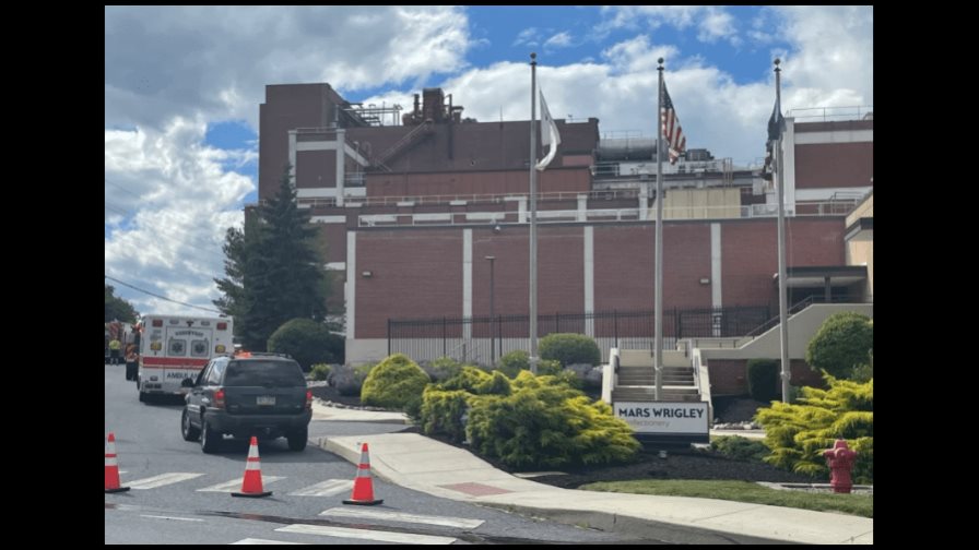 Obreros quedan atrapados en tanque de chocolate en fábrica en Pensilvania Obreros quedan atrapados en tanque de chocolate en fábrica en Pensilvania