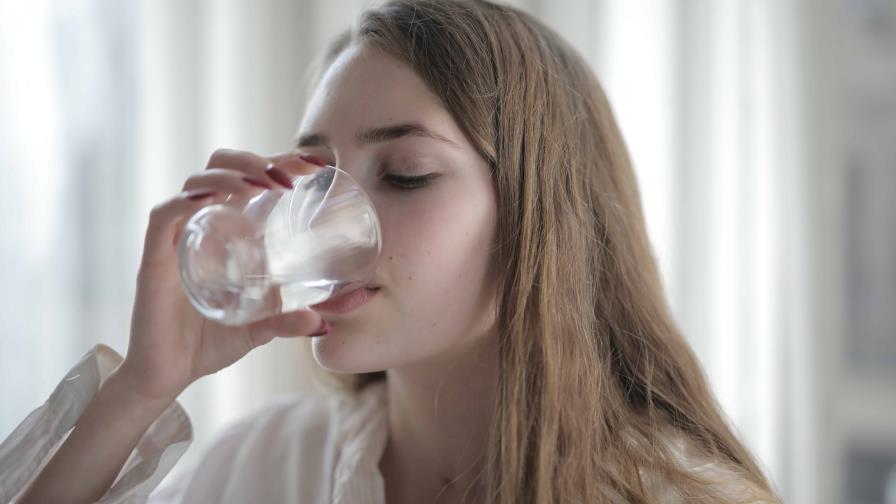 ¿A qué temperatura debe beberse el agua?