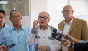 Centrales sindicales saldrían a las calles si empresarios no presentan propuesta de alza salarial