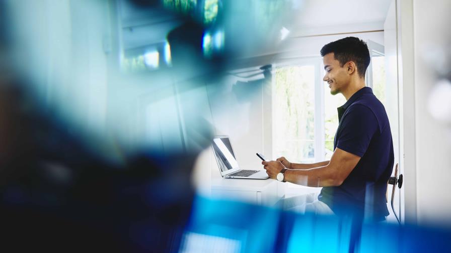 Las 10 profesiones tecnológicas con mejor futuro laboral Las 10 profesiones tecnológicas con mejor futuro laboral