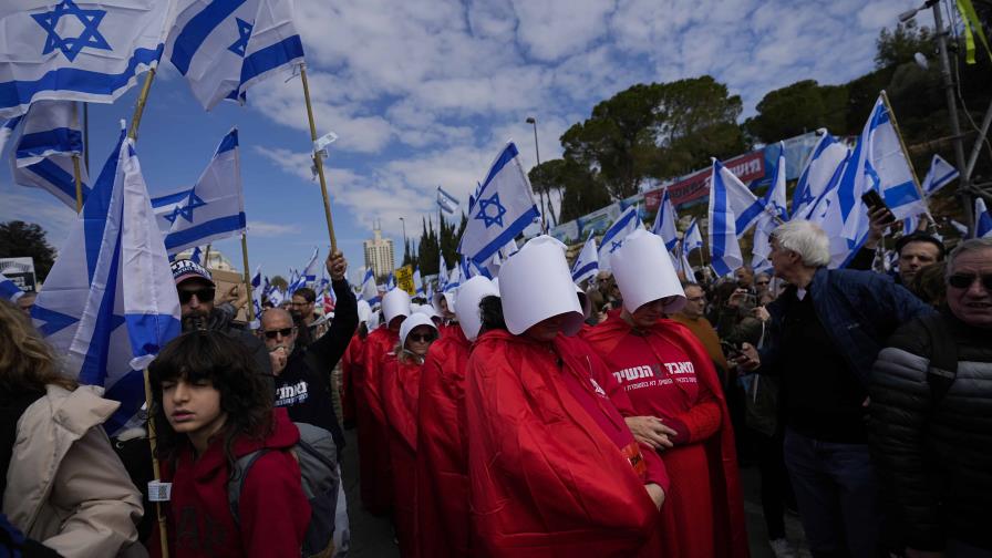 Miles protestan contra la reforma judicial en Israel