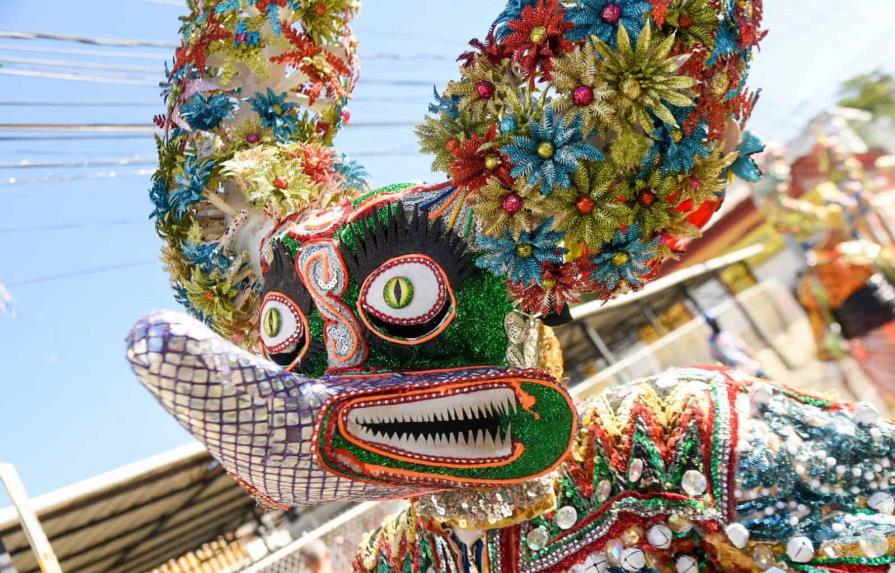 Tragedia empañó el segundo desfile del Carnaval de Santiago 2023