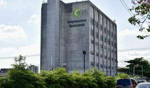 La DGII se querella contra tres hombres por falsificar marbetes; uno es reincidente