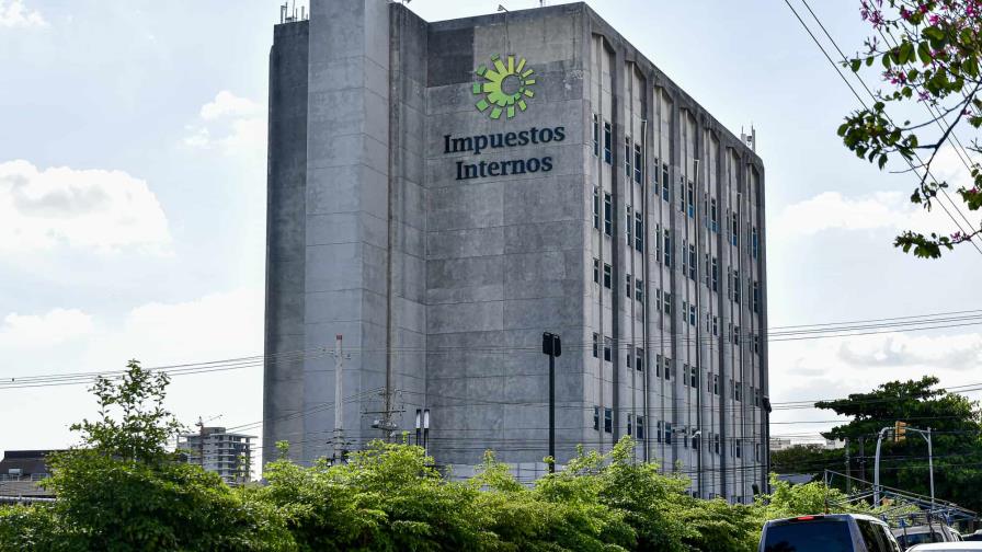 La DGII se querella contra tres hombres por falsificar marbetes; uno es reincidente