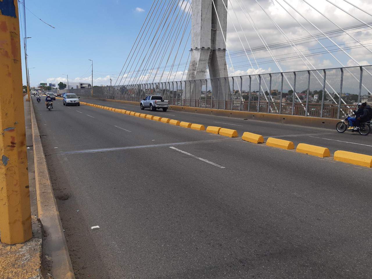 Puente Francisco del Rosario Sánchez, también conocido como de la 17. 