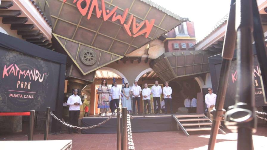 Abinader inicia la  cuenta regresiva de Katmandú Park