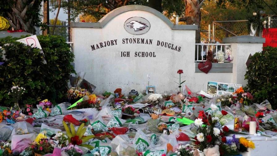 Florida recuerda a las víctimas del tiroteo en Parkland cinco años después