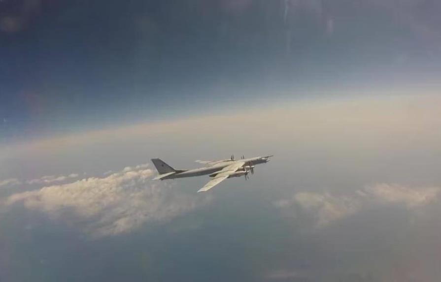 EEUU intercepta aviones rusos cerca de Alaska y aclara que no representan una amenaza