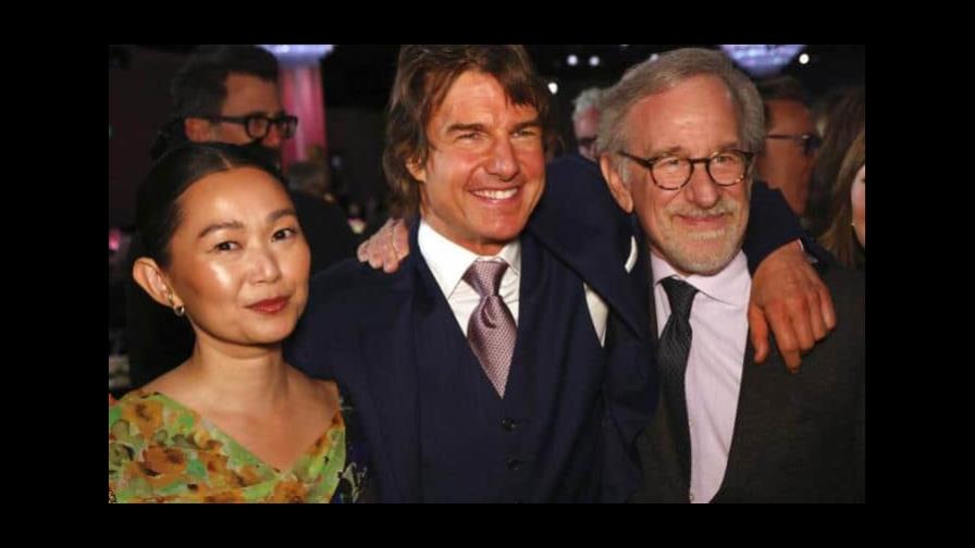 Tom Cruise y Steven Spielberg sobresalen en el almuerzo de los Óscar