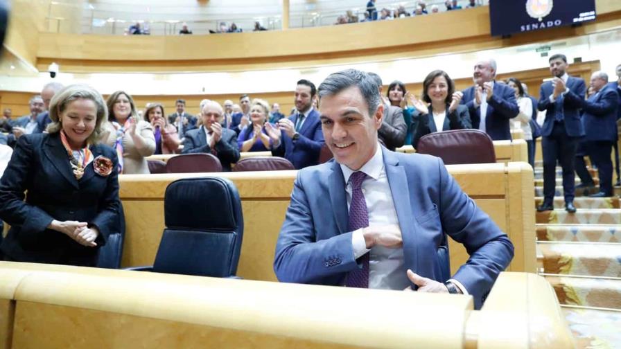 El Gobierno español sube el salario mínimo hasta los 1,080 euros