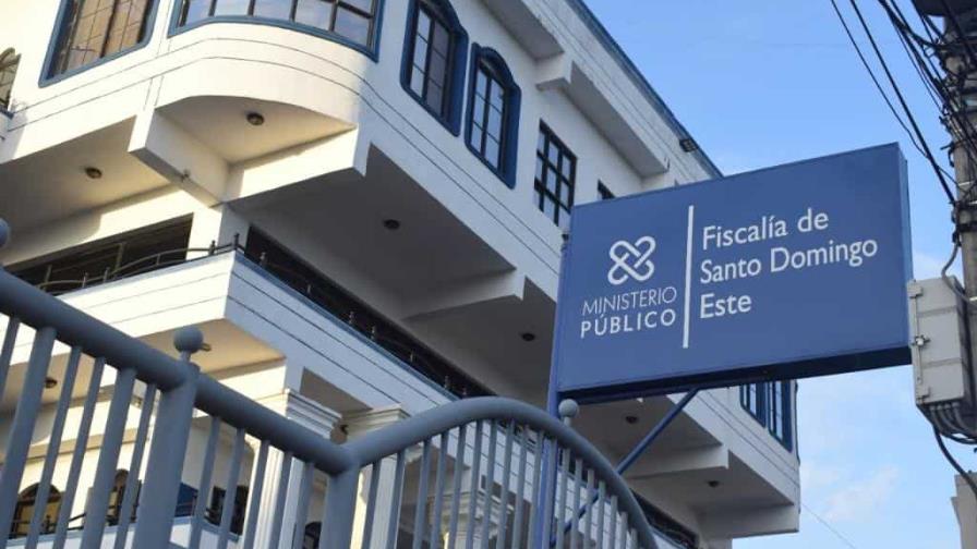 Envían a prisión a dos hombres vinculados al robo a mano armada de joyería en Invivienda Envían a prisión a dos hombres vinculados al robo a mano armada de joyería en Invivienda