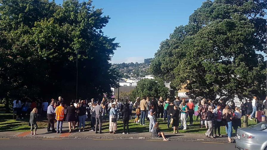 Un seísmo de magnitud 5.7 golpea las aguas en el norte de Nueva Zelanda Un seísmo de magnitud 5.7 golpea las aguas en el norte de Nueva Zelanda