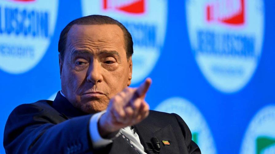 Silvio Berlusconi, absuelto de comprar el silencio de los asistentes a sus fiestas