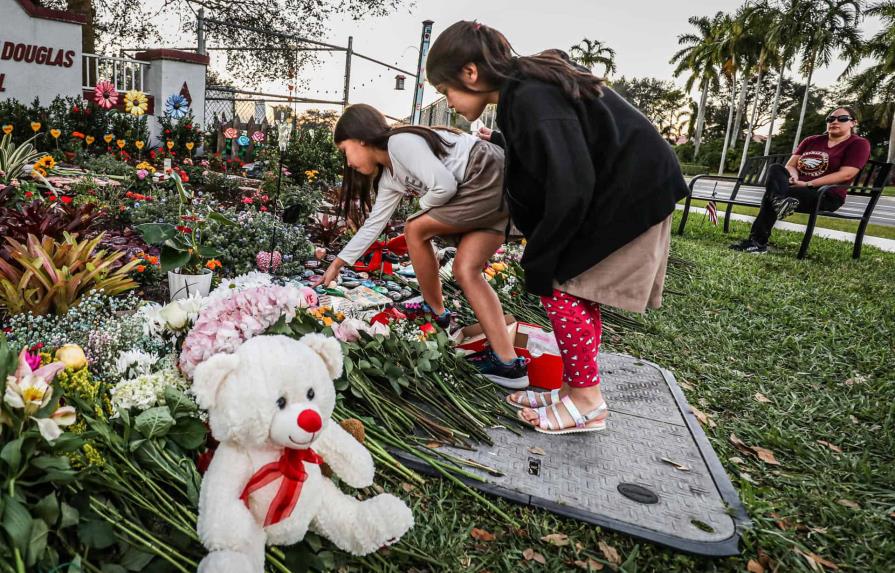 A cinco años de Parkland, tributo a víctimas y pedido de mayor control de armas