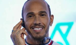 Mercedes quiere seguir con Hamilton y que sea competitivo