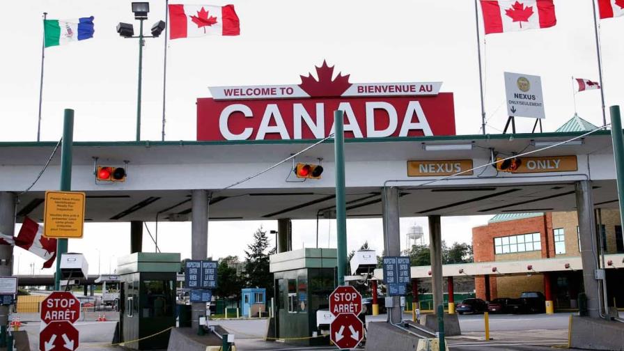 La vuelta es Canadá: Cientos de emigrantes están dejando Nueva York para irse ilegal a Canadá La vuelta es Canadá: Cientos de emigrantes están dejando Nueva York para irse ilegal a Canadá