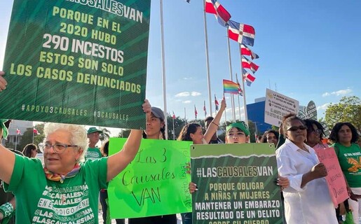 Juristas y acad&eacute;micos piden incluir las tres causales en el C&oacute;digo Penal