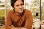 Defrente, el nuevo tequila del actor Diego Boneta Defrente, el nuevo tequila del actor Diego Boneta