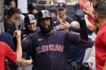 Franmil Reyes firma contrato de liga menor con los Reales