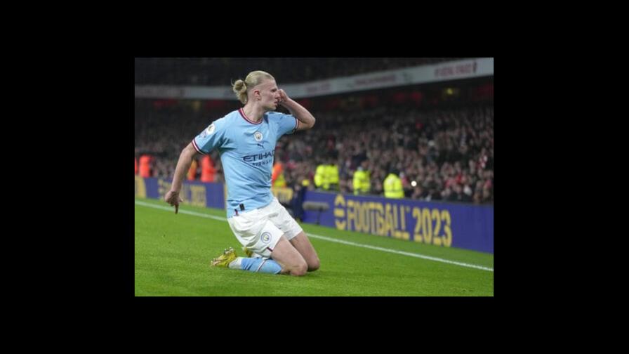 Man City vence a Arsenal y sube a la cima de la Premier League