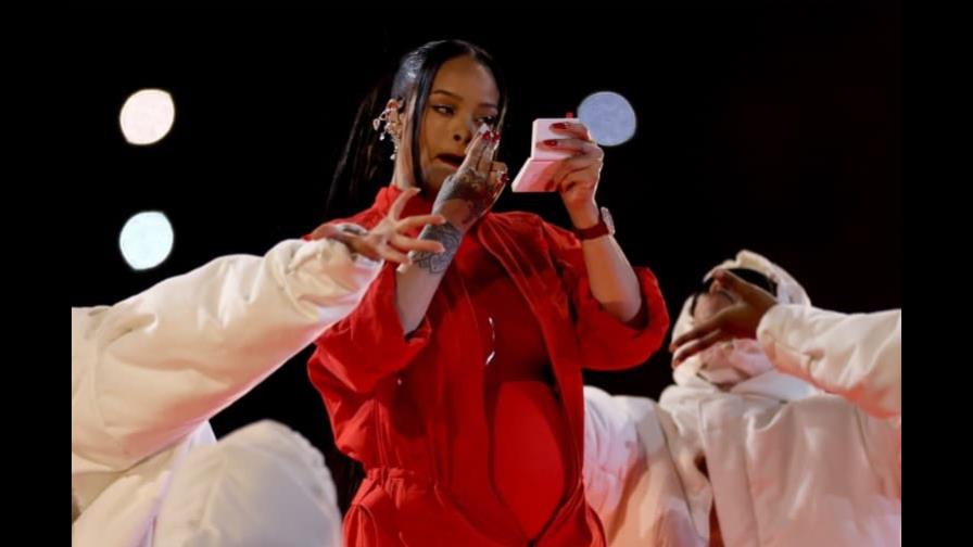 A Rihanna no le pagaron por su show en el Super Bowl, pero así aprovechó para aumentar su fortuna