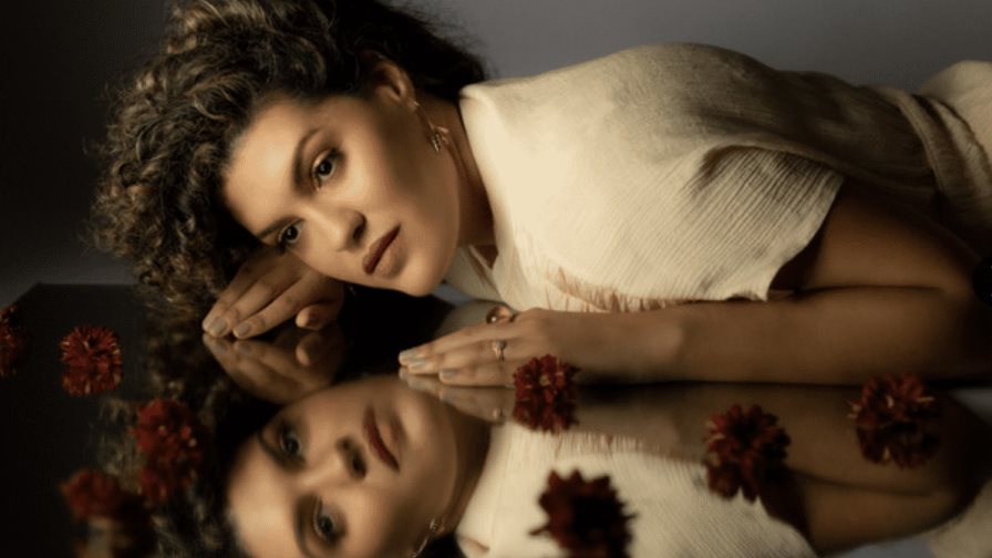 Salime Caram estrena “Llenas mi alma”