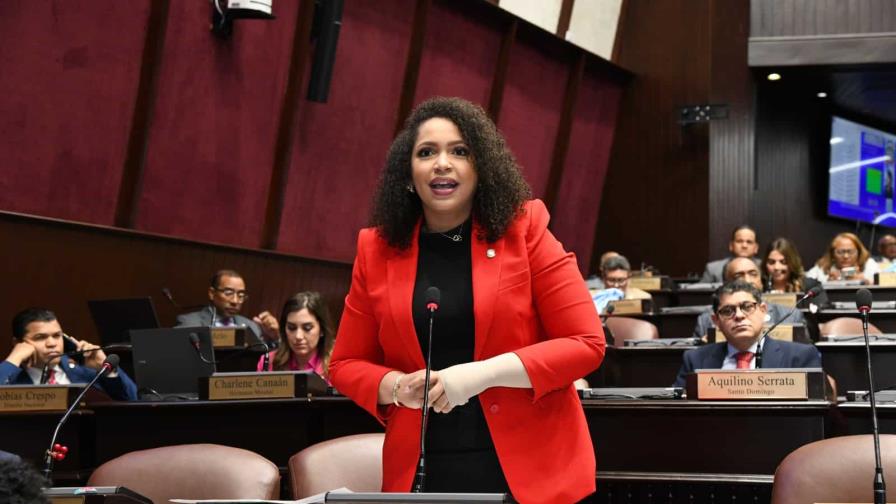 Juliana O’neal: “¿Tiene una mujer que tomar las riendas de SDE para que las cosas funcionen?”