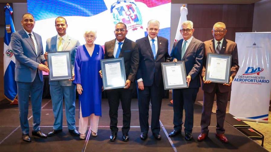 Departamento Aeroportuario se certifica en normas ISO: Antisoborno y Calidad Departamento Aeroportuario se certifica en normas ISO: Antisoborno y Calidad