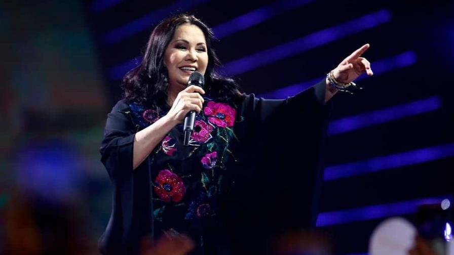 Ana Gabriel comienza en California su gira en EEUU Por Amor a Ustedes