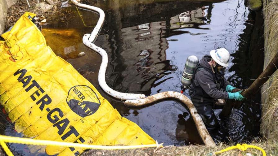 Peligroso químico ha matado miles de peces y animales en Ohio