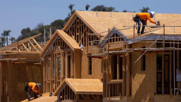 Construcción de vivienda nueva en EEUU cae en enero por quinto mes seguido