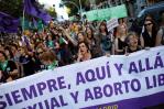España aprueba el aborto y el cambio de sexo sin trabas desde los 16 años España aprueba el aborto y el cambio de sexo sin trabas desde los 16 años